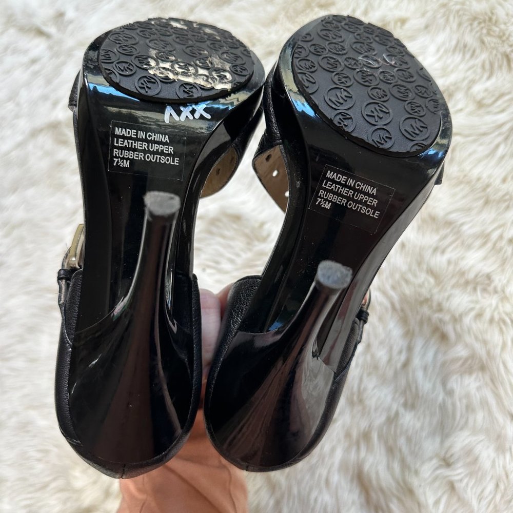 MICHAEL Michael Kors Black Crossover Buckle Open Toe Heels Women's 7.5 - Picture 6 of 6